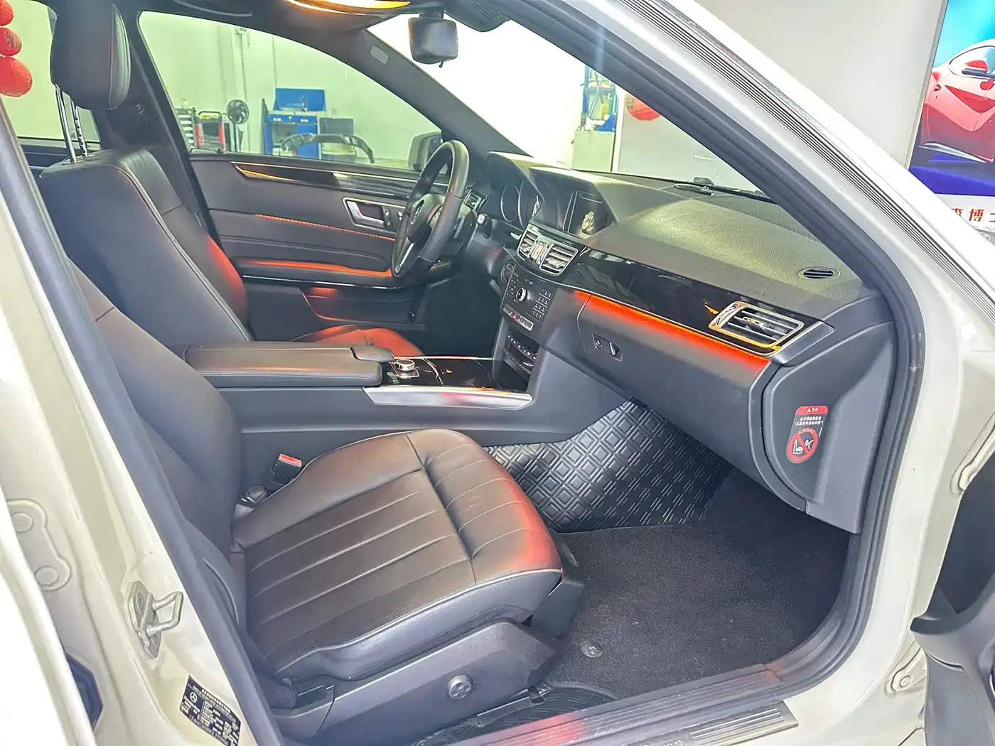 Mercedes-Benz E-Class 2015 Facelift E 200 L фото 9
