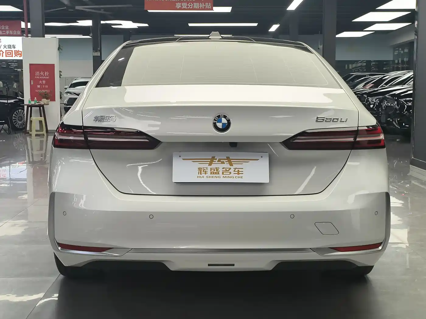 BMW 5 Series 2025 530Li Leading Luxury Package фото 12