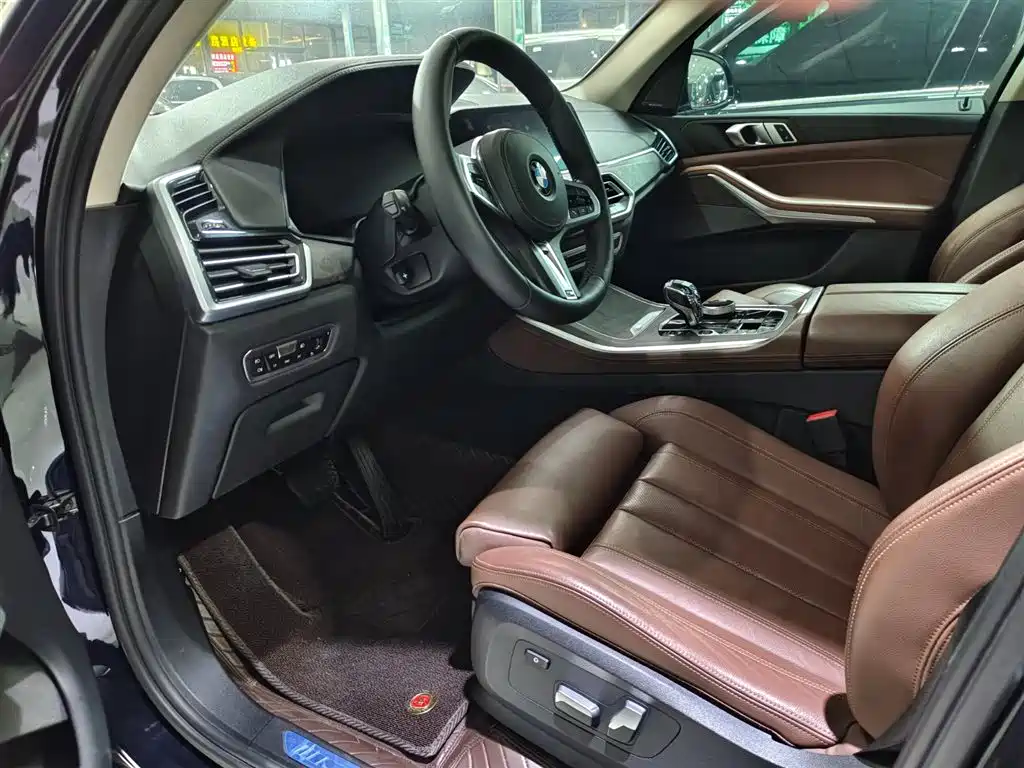 BMW X5 (Import) 2020 xDrive40i M Sport Package фото 4