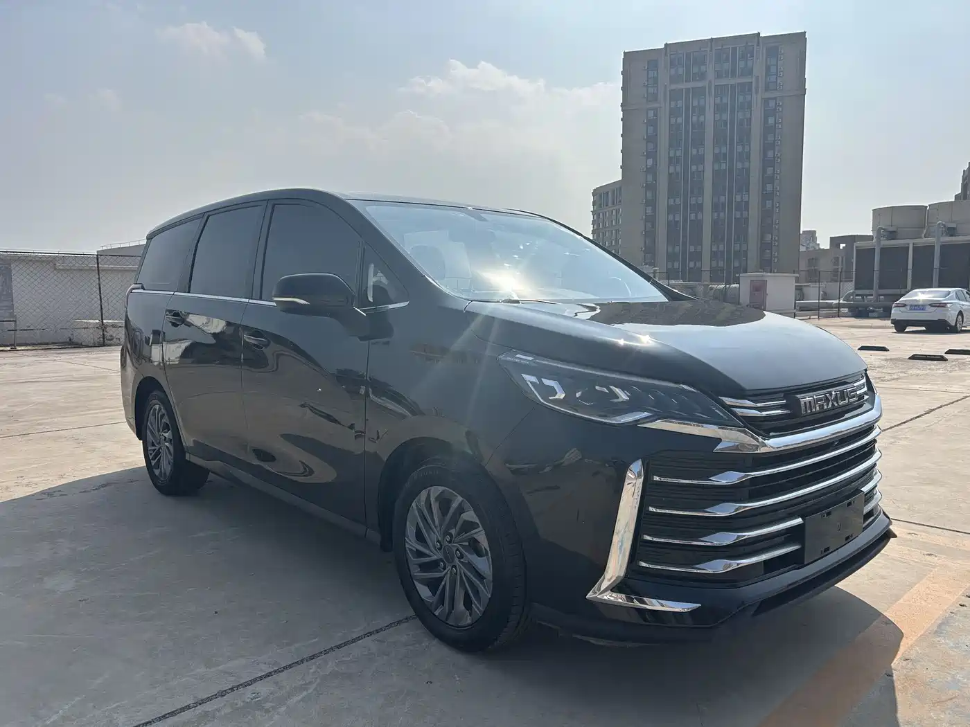 Фото 2 - SAIC Maxus Maxus G50