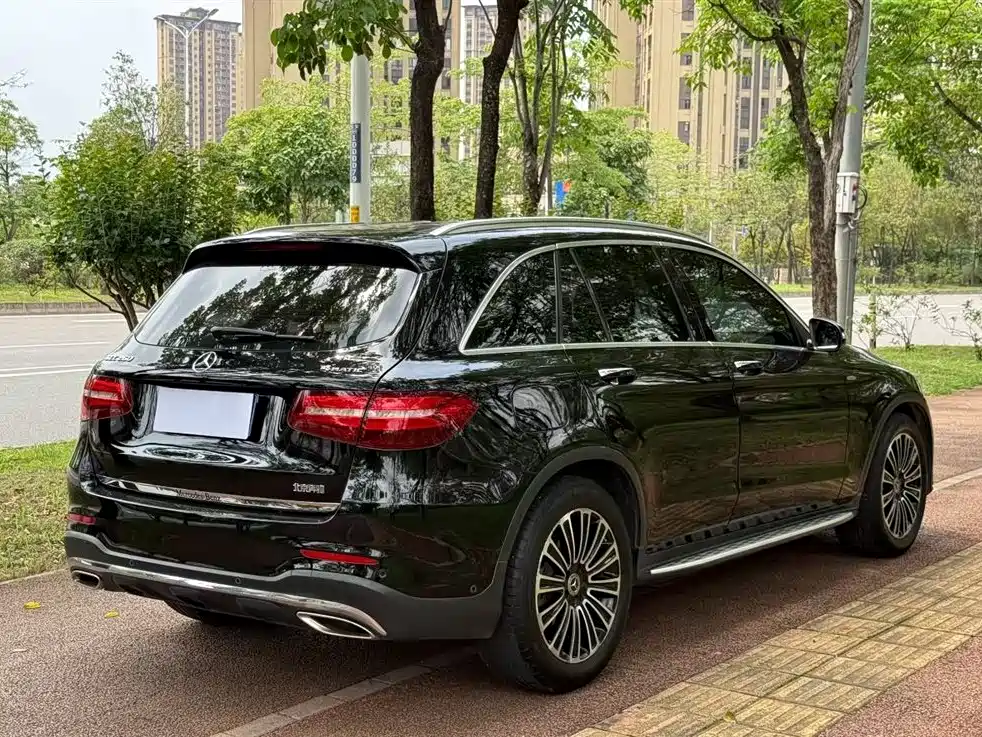 Mercedes-Benz GLC 2018 Facelift GLC 260 4MATIC Dynamic фото 6