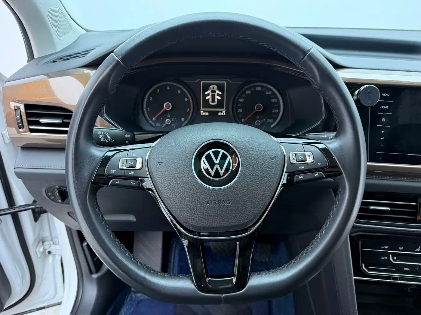 Volkswagen Tharu 2021 Model 280TSI 2WD Comfort Edition фото 7