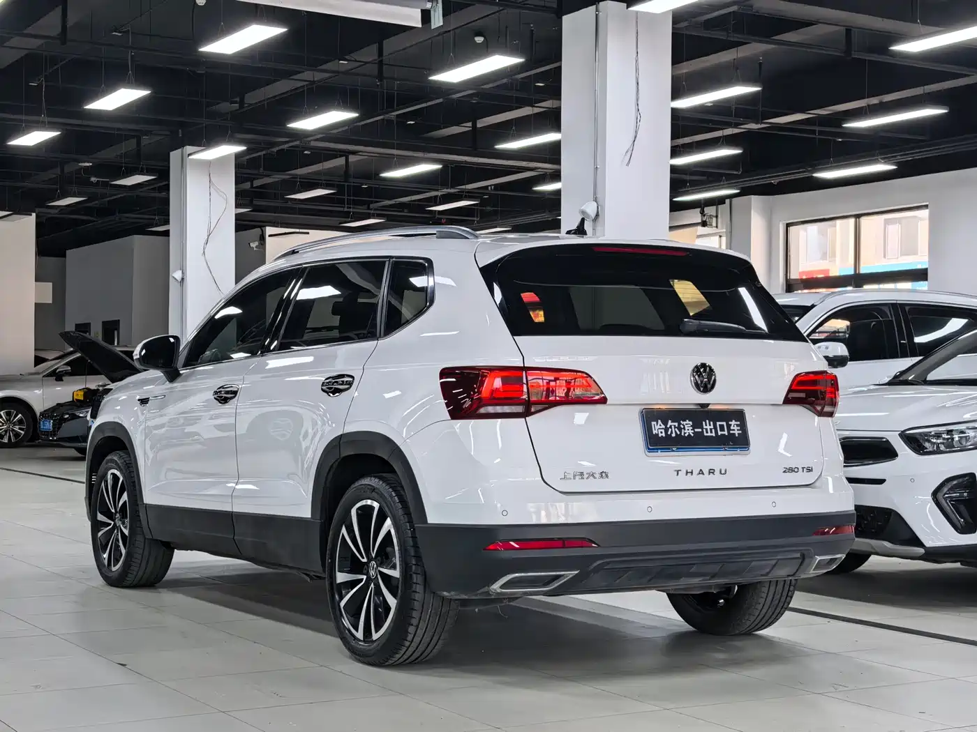 Volkswagen Tharu 2022 280TSI FWD Luxury Edition фото 21