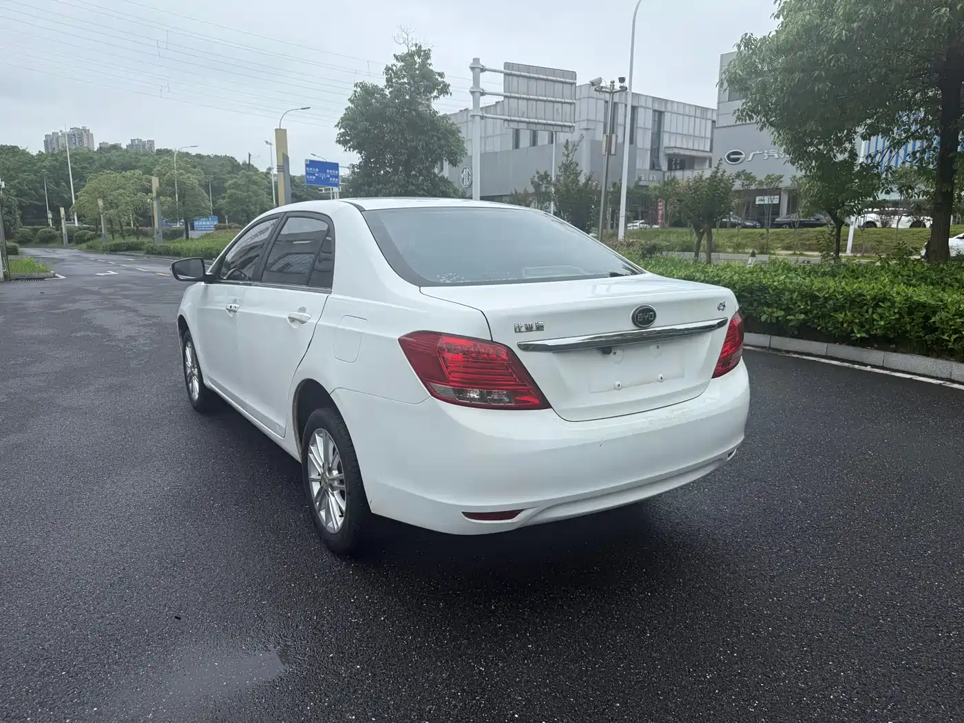 BYD e5 2018 450 Connected Enjoyment фото 5