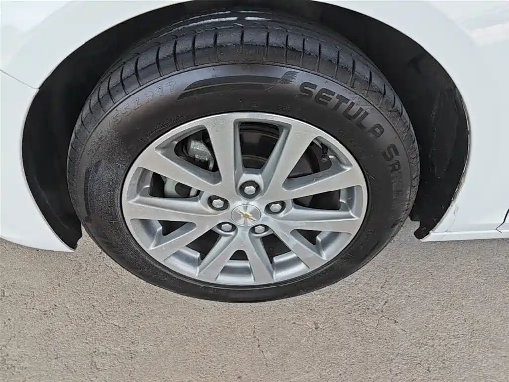 Chevrolet Malibu 2018 530T Automatic Luxury Edition фото 23