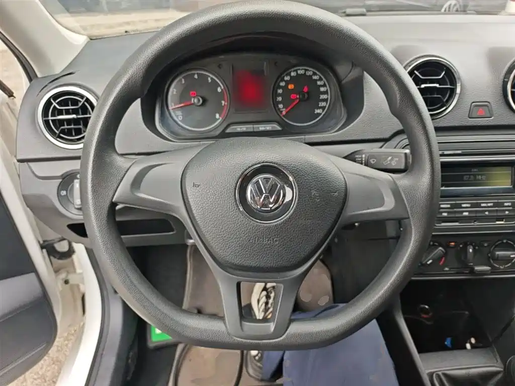 Volkswagen Jetta 2017 1.4L Manual Fashion фото 11
