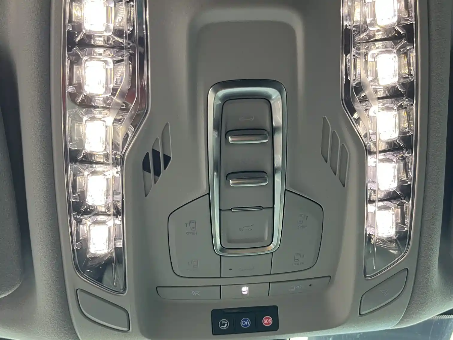 Фото 8 - Buick GL8