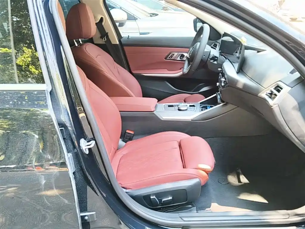 BMW i3 2025 eDrive 35 L фото 25