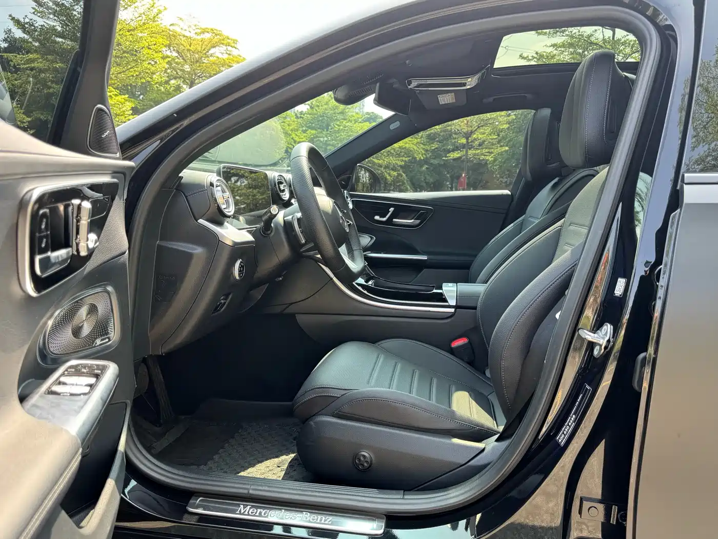 Mercedes-Benz C-Class 2023 C 260 L Night Edition Sport фото 15
