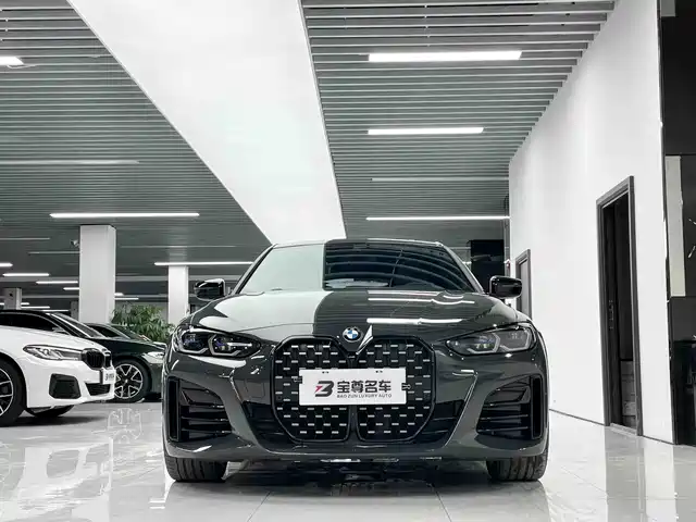 BMW 4 Series 2022 425i Gran Coupe M Sport Night Package — фото 2