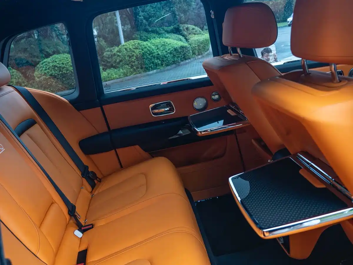 Rolls-Royce Cullinan 2026 2024 5-Seater