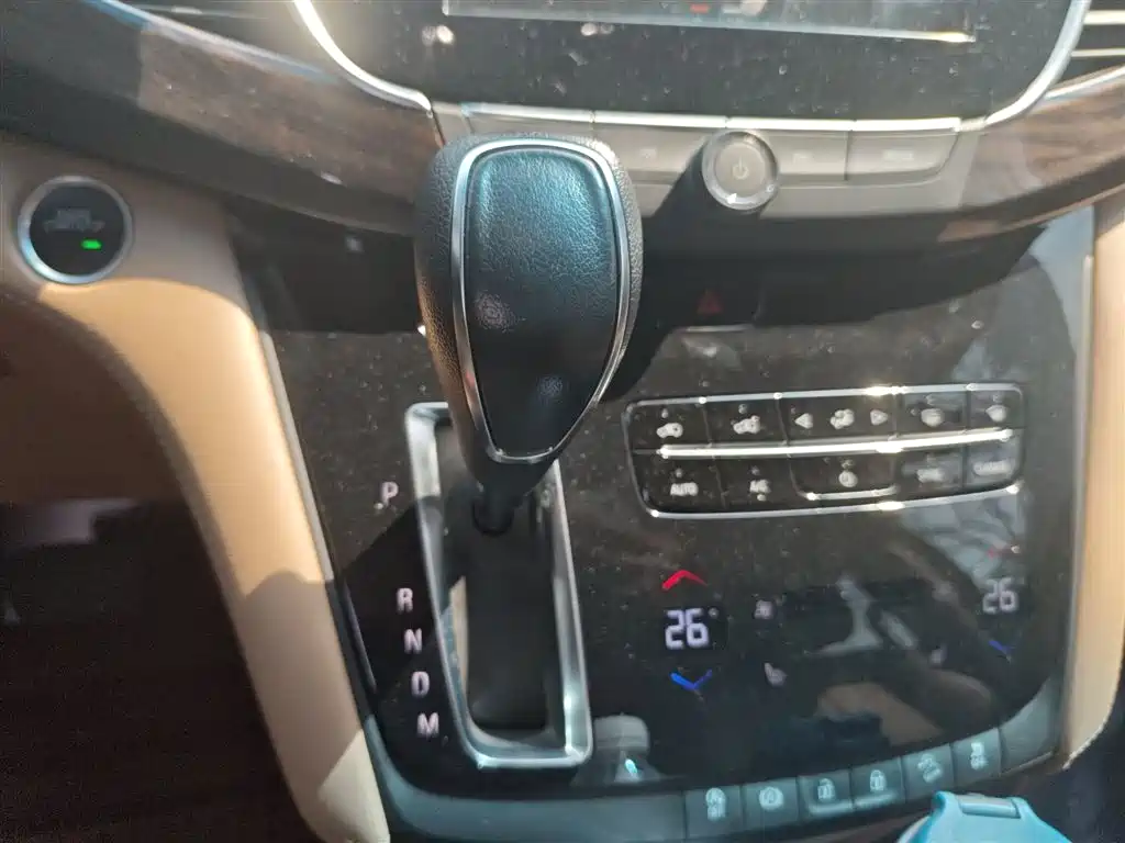 Buick GL8 2017 ES 28T Luxury China V фото 7