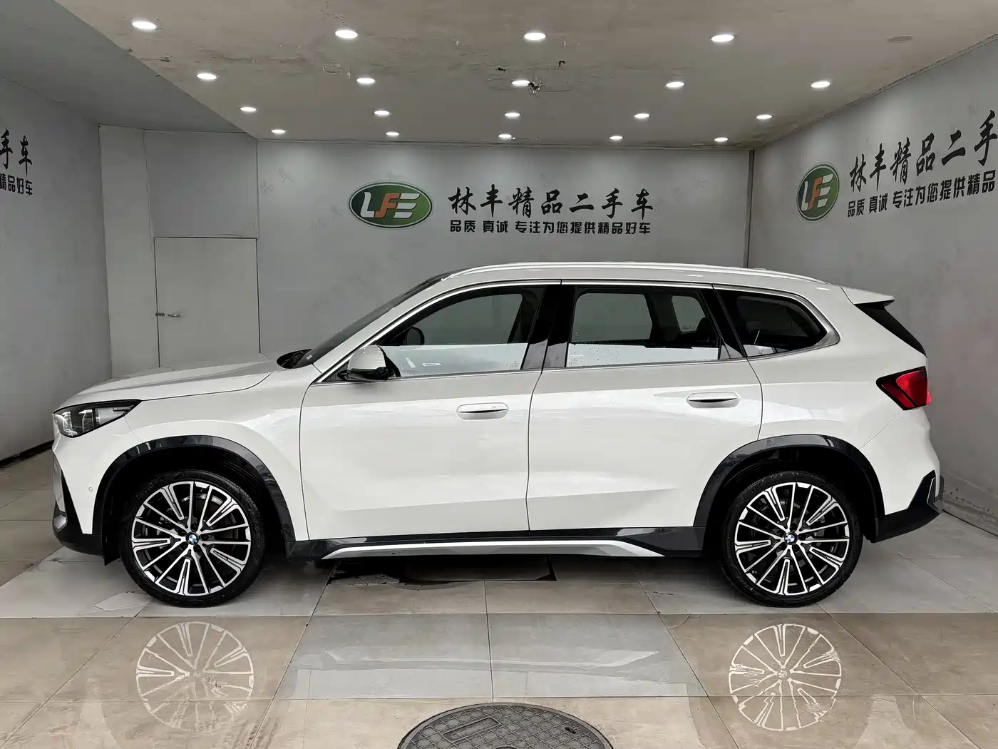 BMW X1 2025 xDrive25Li X Design Package фото 5
