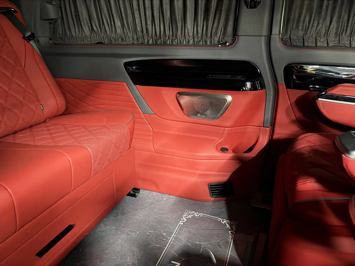 Mercedes-Benz Vito 2021 2.0T Business Edition 7-seater фото 10