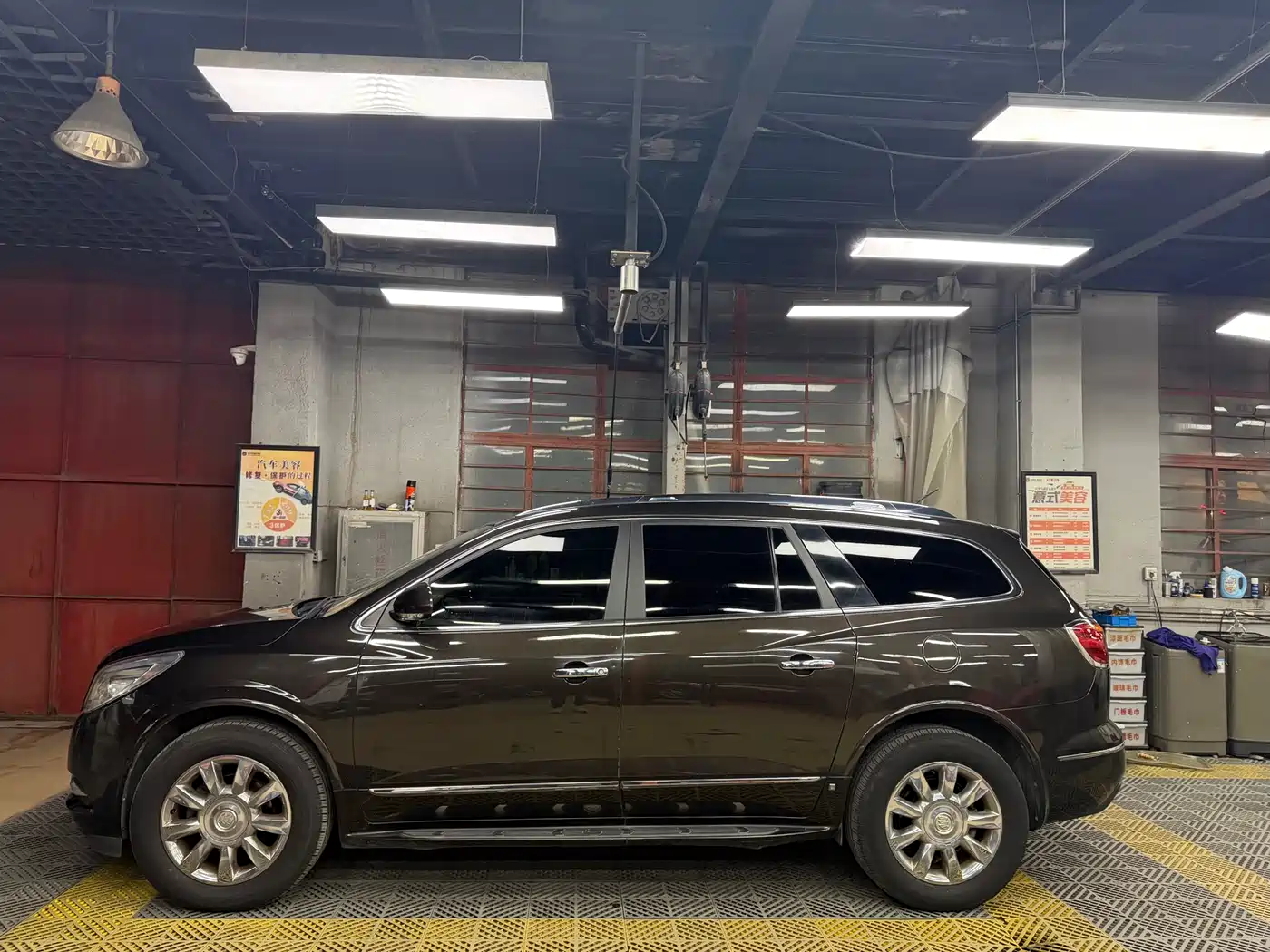 Buick Enclave 2014 3.6L 2WD Elite Comfort фото 3