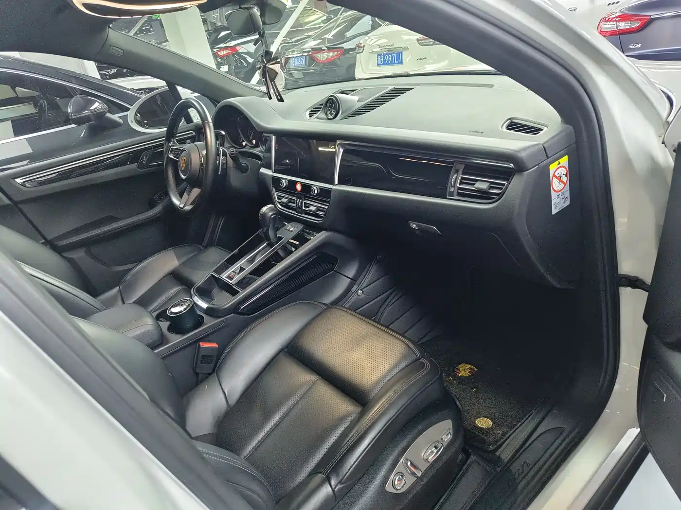 Porsche Macan 2022 Macan 2.0T фото 4