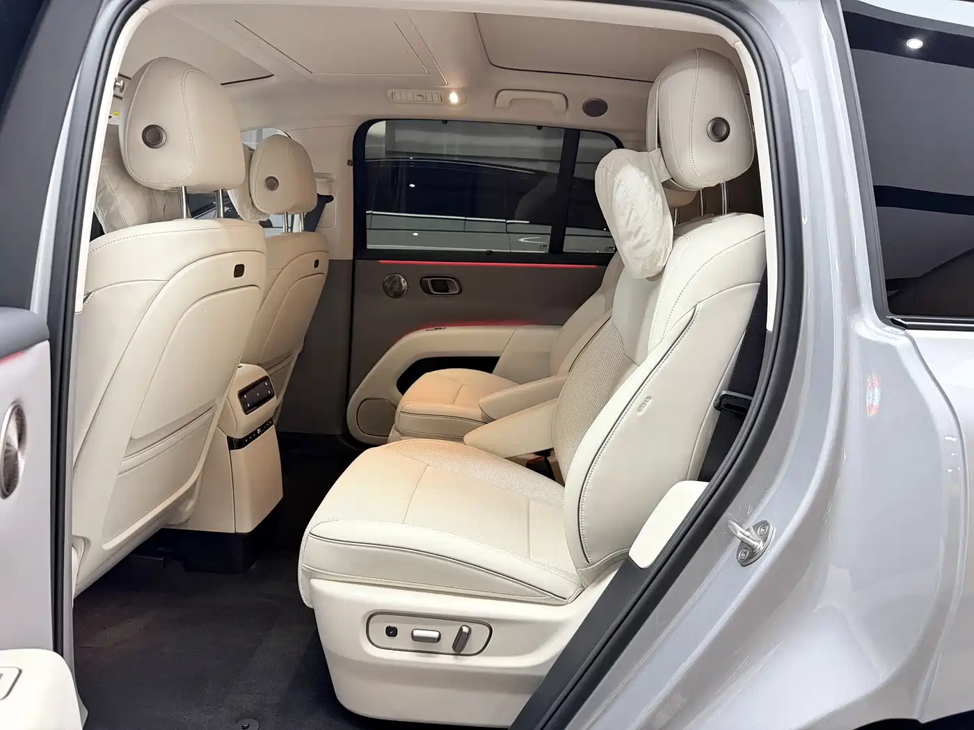 Li Auto Li i8 2025 2025 Standard Edition