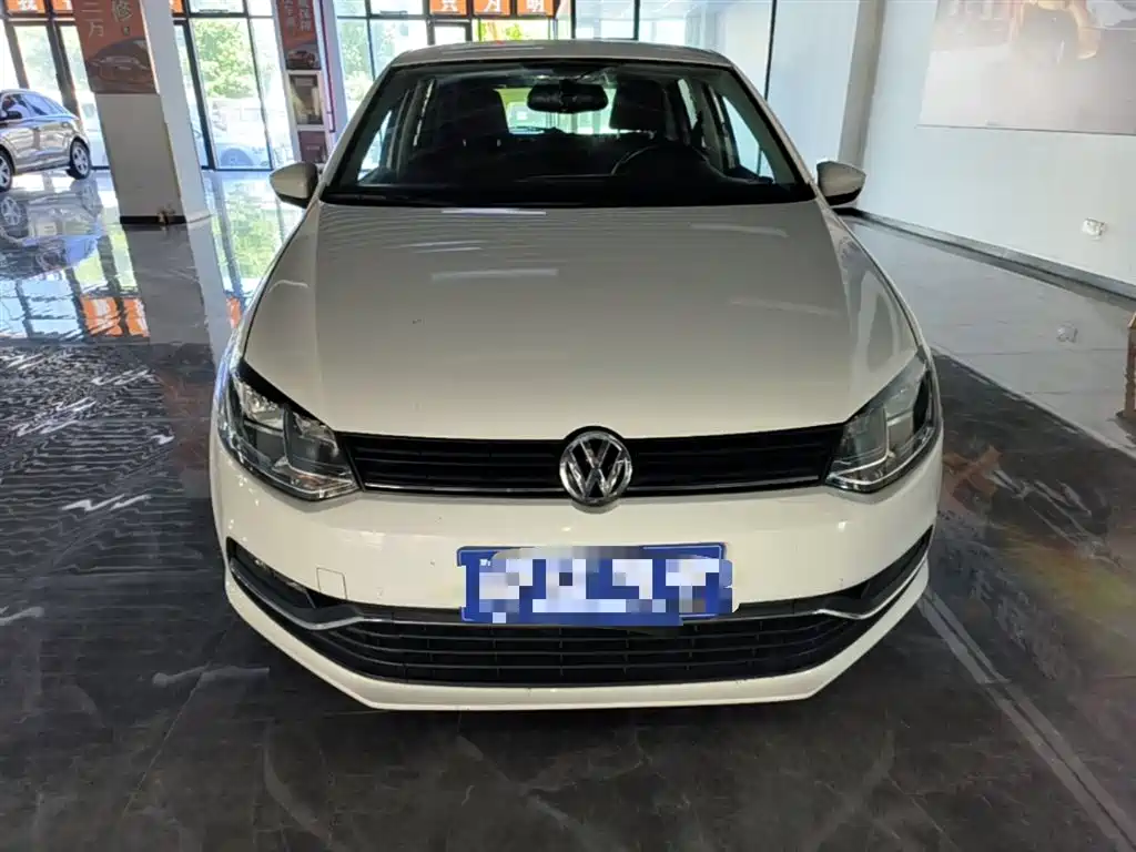 Volkswagen Polo 2016 1.6L Automatic Comfort фото 5