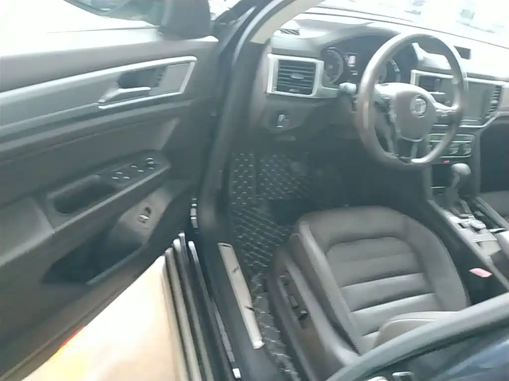 Volkswagen Teramont 2019 380TSI 4WD Luxury China V фото 16
