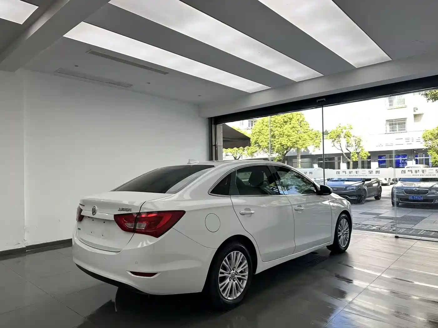 Buick Excelle 2015 15N Automatic Elite фото 9
