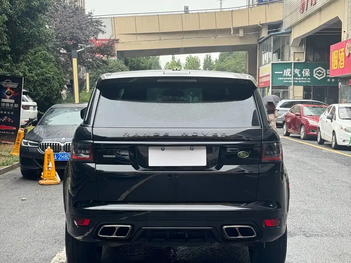 صورة 9 - Land Rover Range Rover Sport
