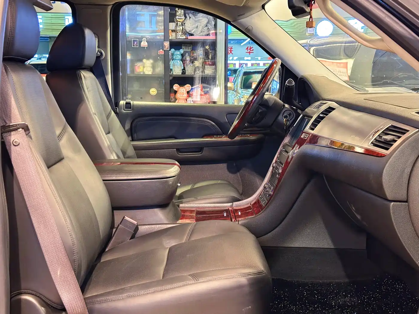Cadillac Escalade 2008 6.2 AWD фото 16