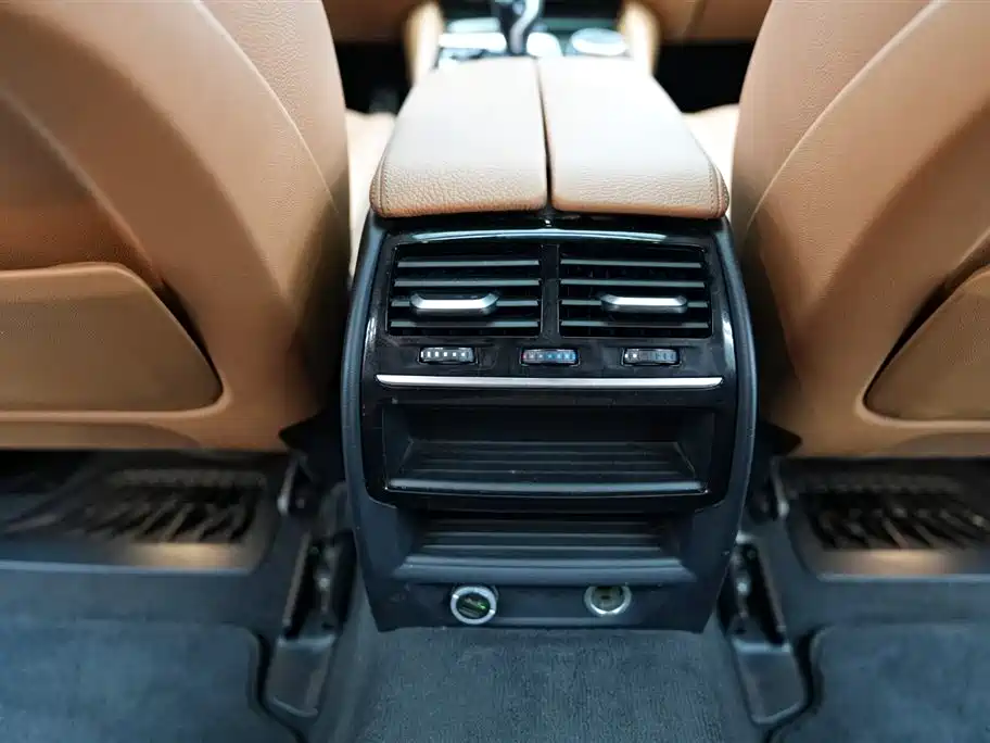 BMW 5 Series 2018 Facelift 530Li Leading M Sport Package фото 13
