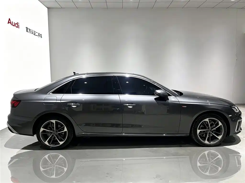Audi A4L 2023 40 TFSI Fashion Dynamic фото 3