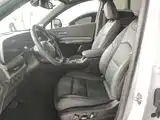 Photo 15 - Cadillac XT4
