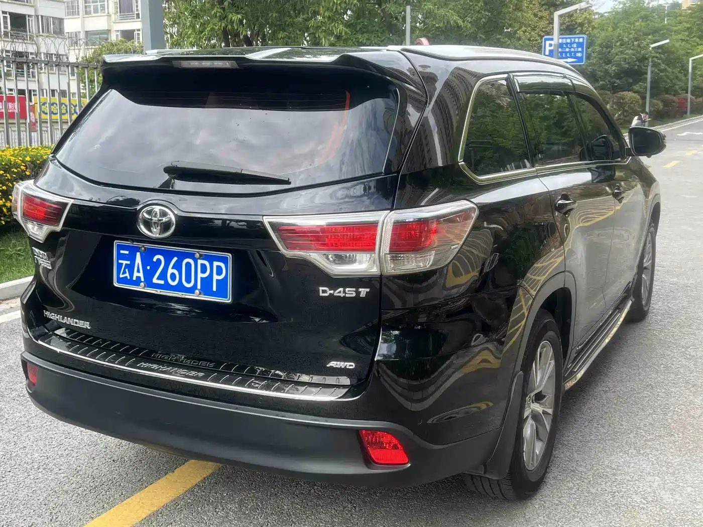 Toyota Highlander 2017 2.0T 4WD Elite 7-Seater фото 14