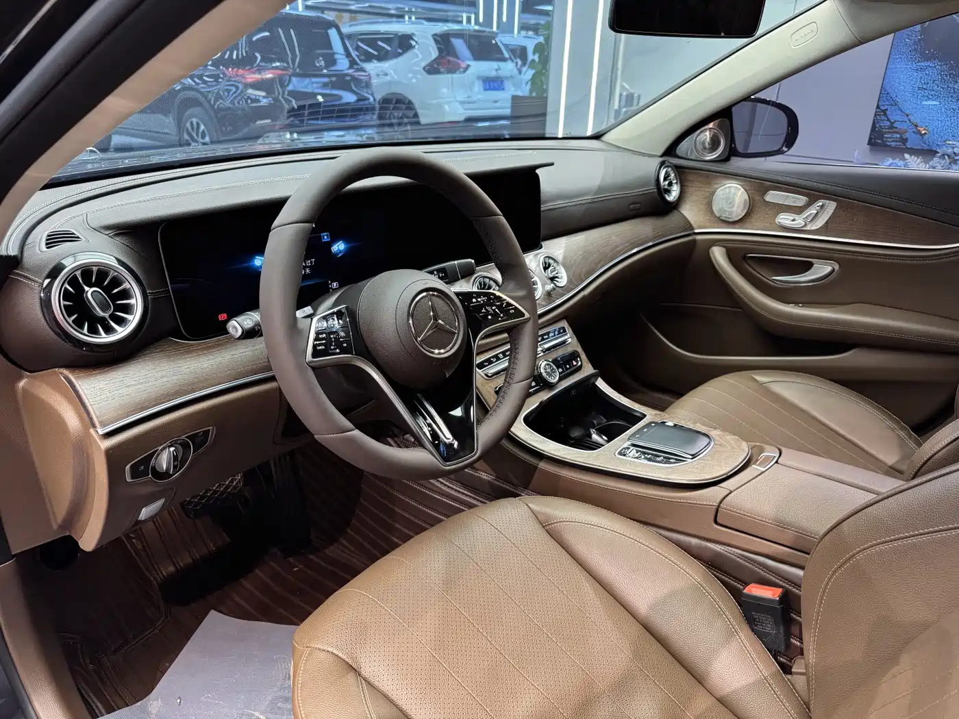 Mercedes-Benz E-Class 2023 E 300 L Luxury фото 4