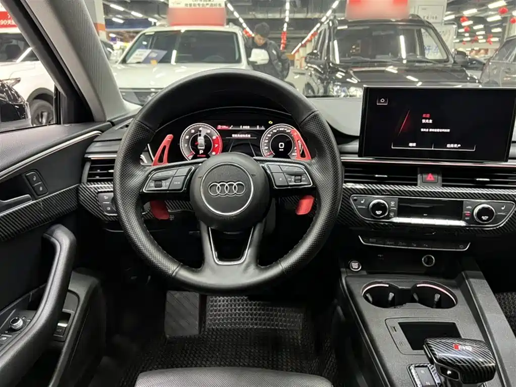 Audi A4L 2020 40 TFSI Luxury Dynamic фото 3