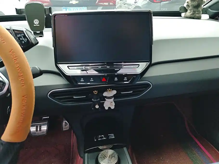 Volkswagen ID.3 2023 Pure Smart Edition фото 13