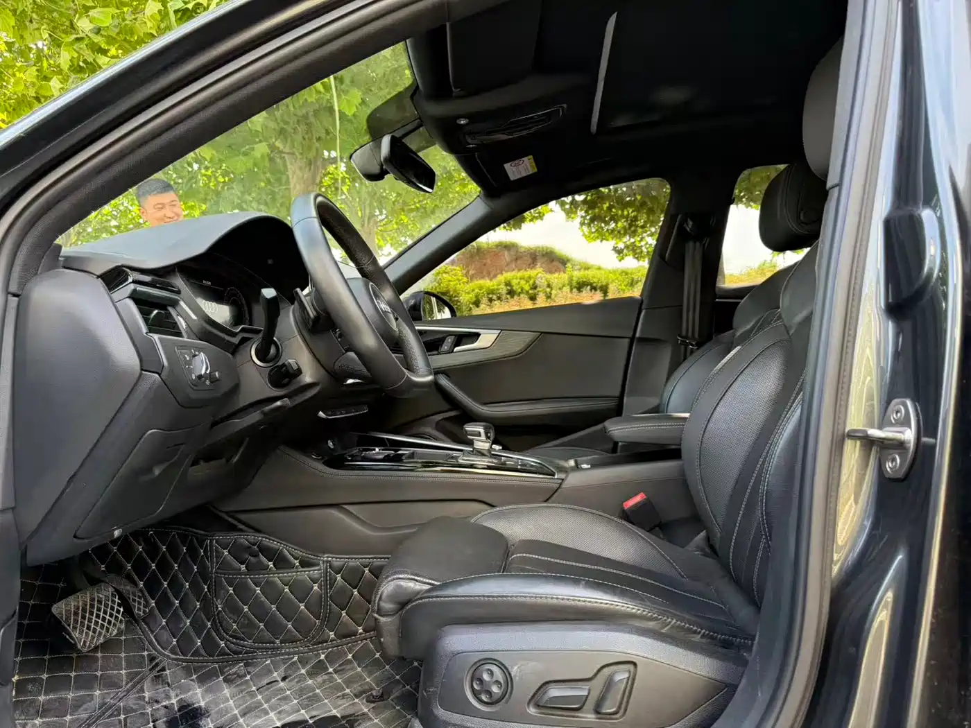 Audi A4L 2022 40 TFSI Luxury Dynamic фото 4