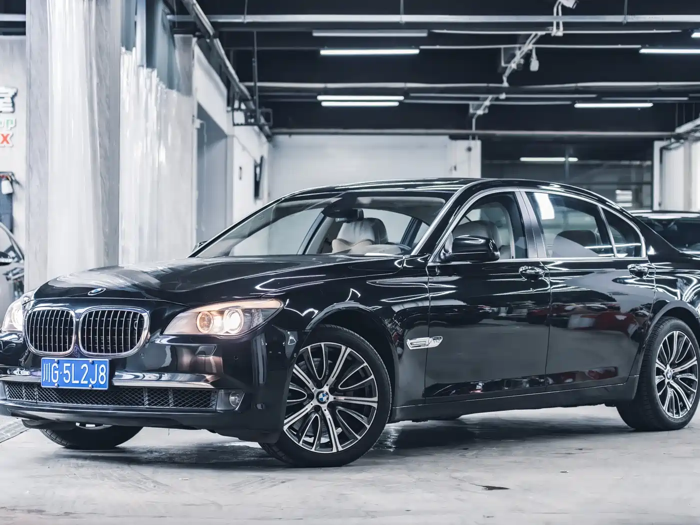 BMW 7 Series 2010 760Li