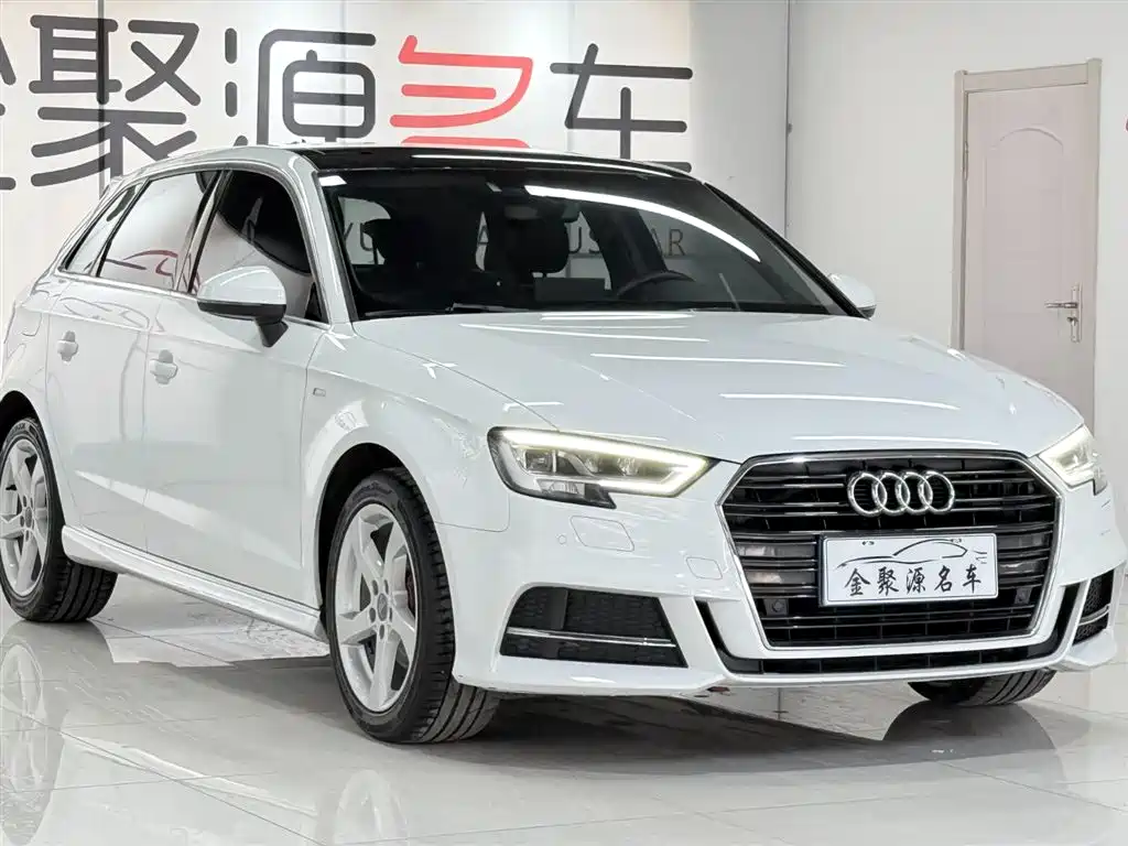 Audi A3 2019 Sportback 35 TFSI Fashion China VI фото 3