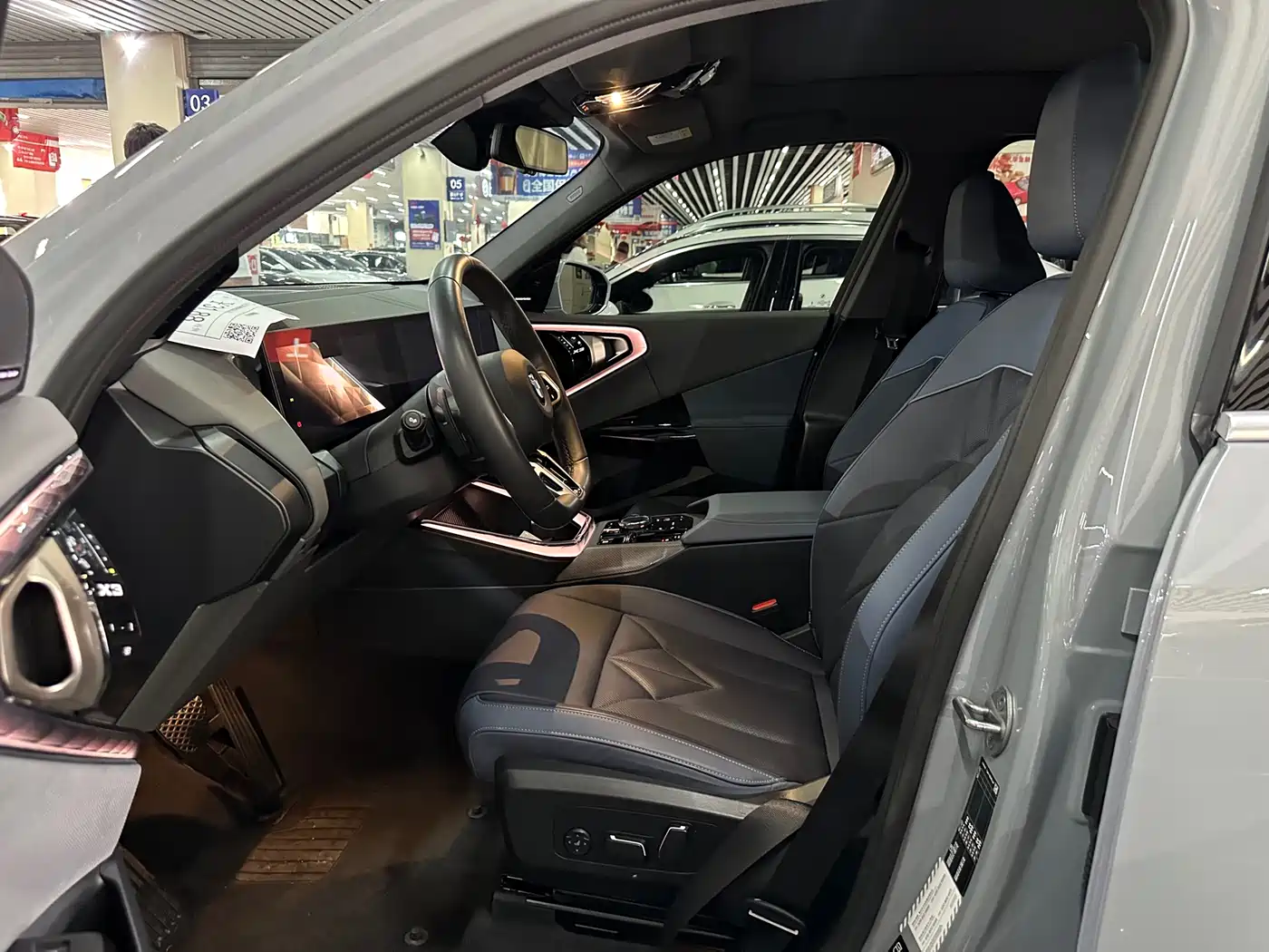 BMW X3 2025 xDrive30L Premium Model M Sport Black Package фото 3