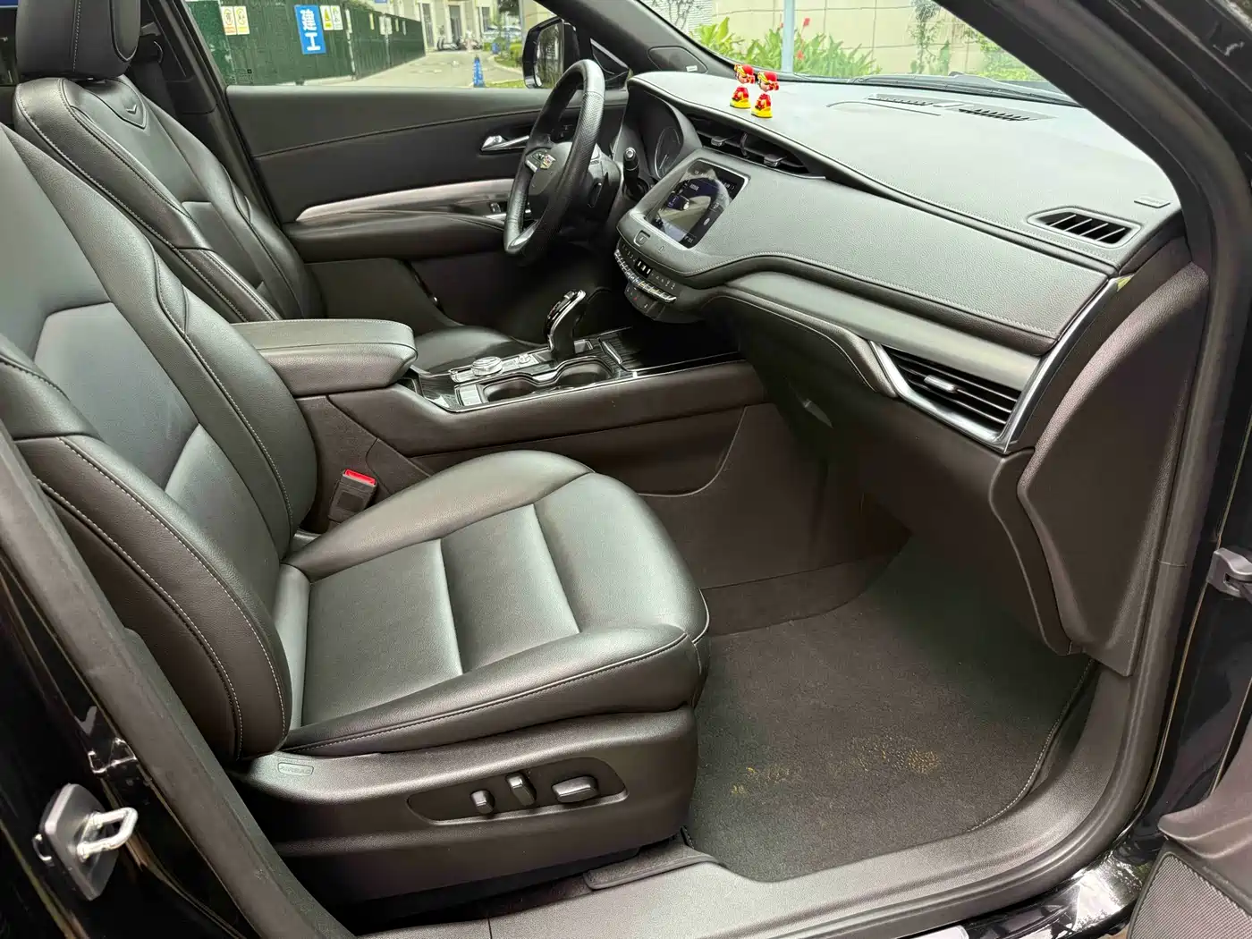 Cadillac XT4 2021 28T FWD Premium Edition фото 34