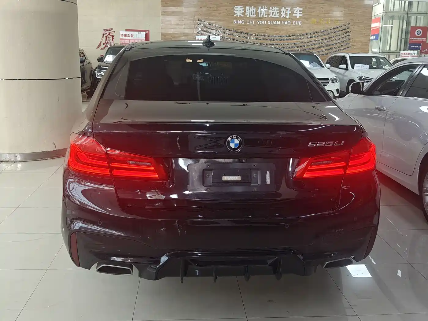 BMW 5 Series 2018 525Li M Sport Package фото 3