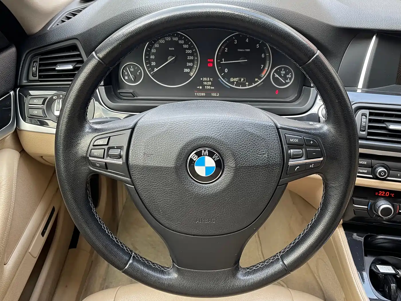 BMW 5 Series 2014 520Li Elegance фото 14