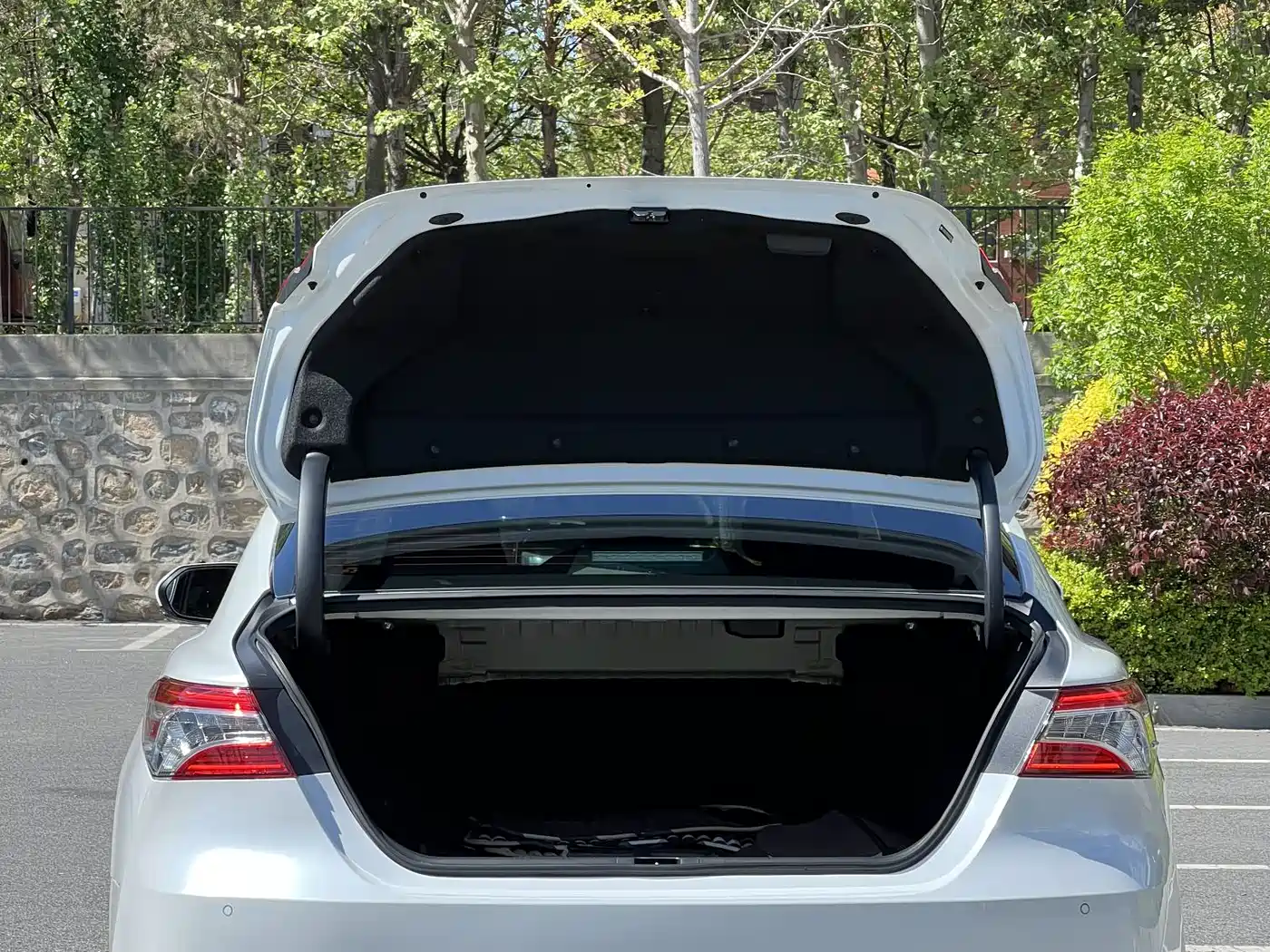 Toyota Camry 2021 2.5G Luxury Edition фото 7