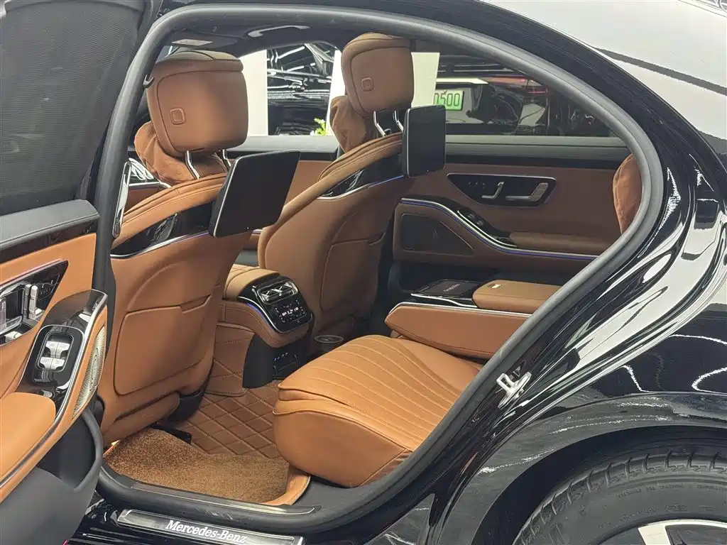 Mercedes-Benz S-Class 2024 S 400 L Luxury Edition фото 7