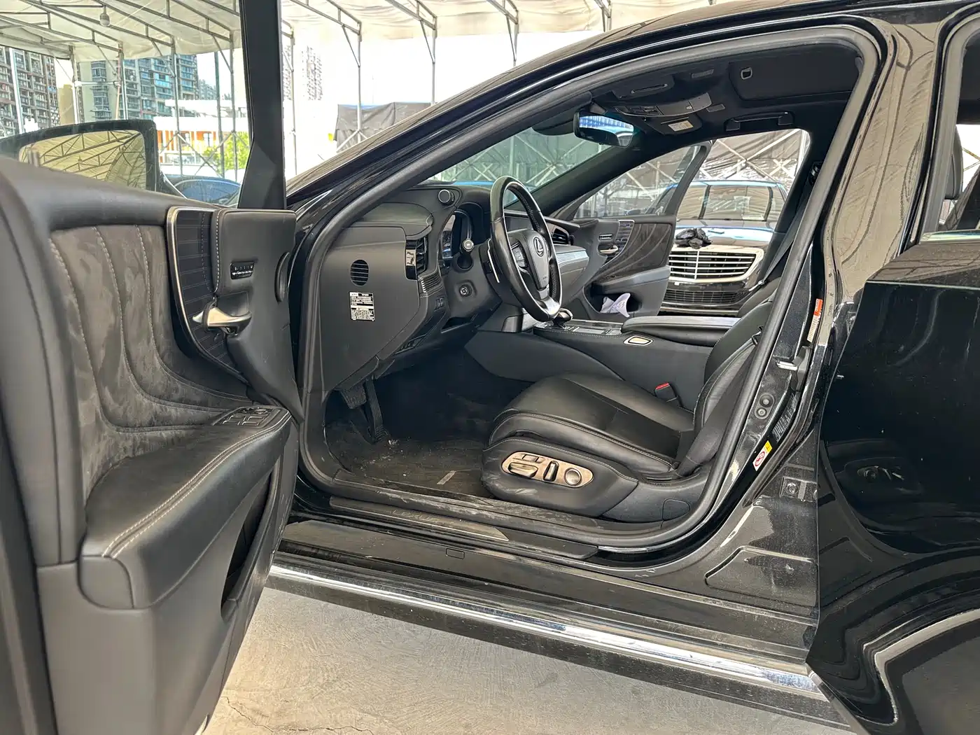 Lexus LS 2018 350 Excellence Edition China V фото 24