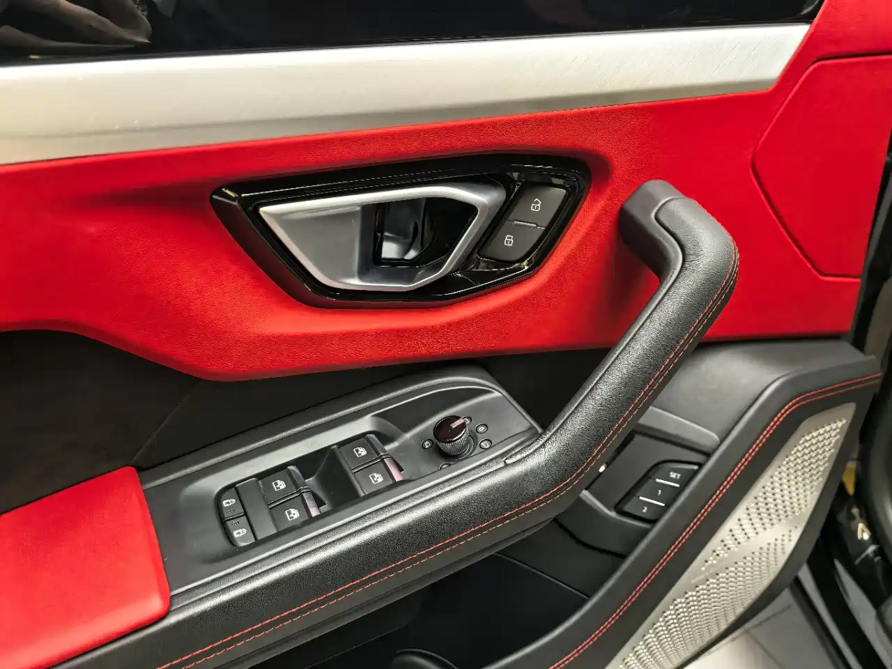 Lamborghini Urus 2021 4.0T V8 фото 15