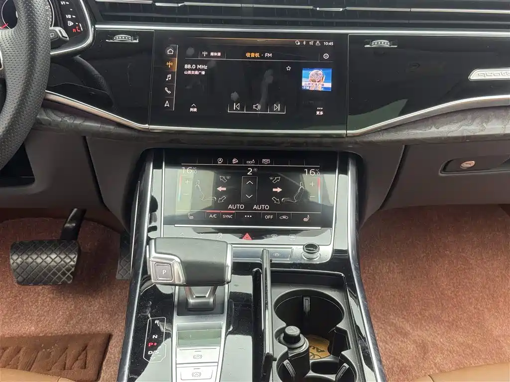 Audi Q8 2019 55 TFSI Luxury Dynamic фото 10