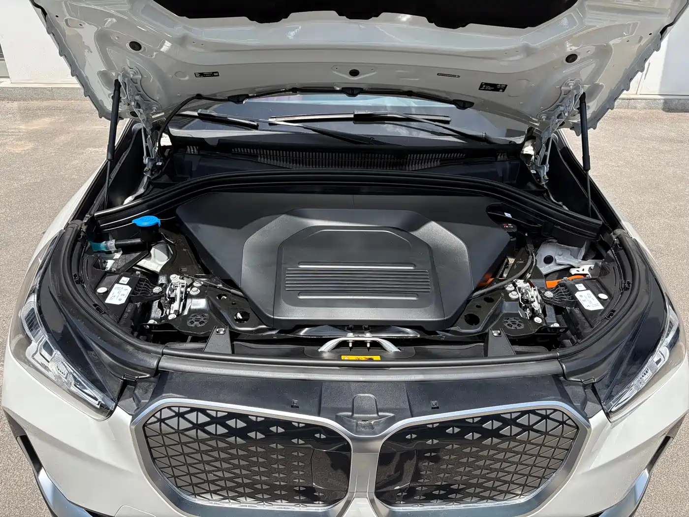 BMW iX1 2023 xDrive30L X Design Package фото 10
