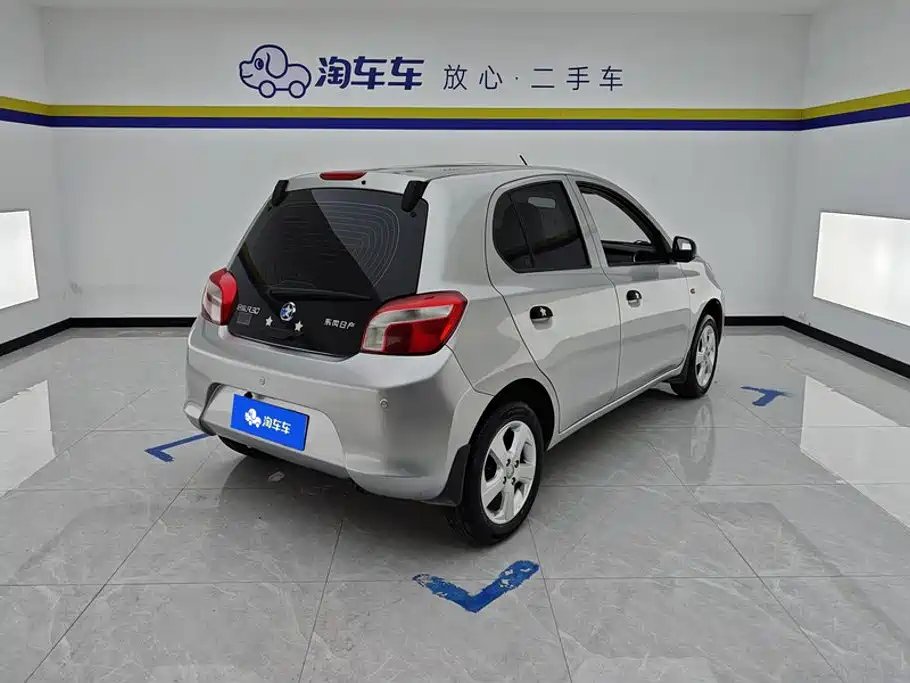 Venucia R30 2016 2014 1.2L Manual Premium