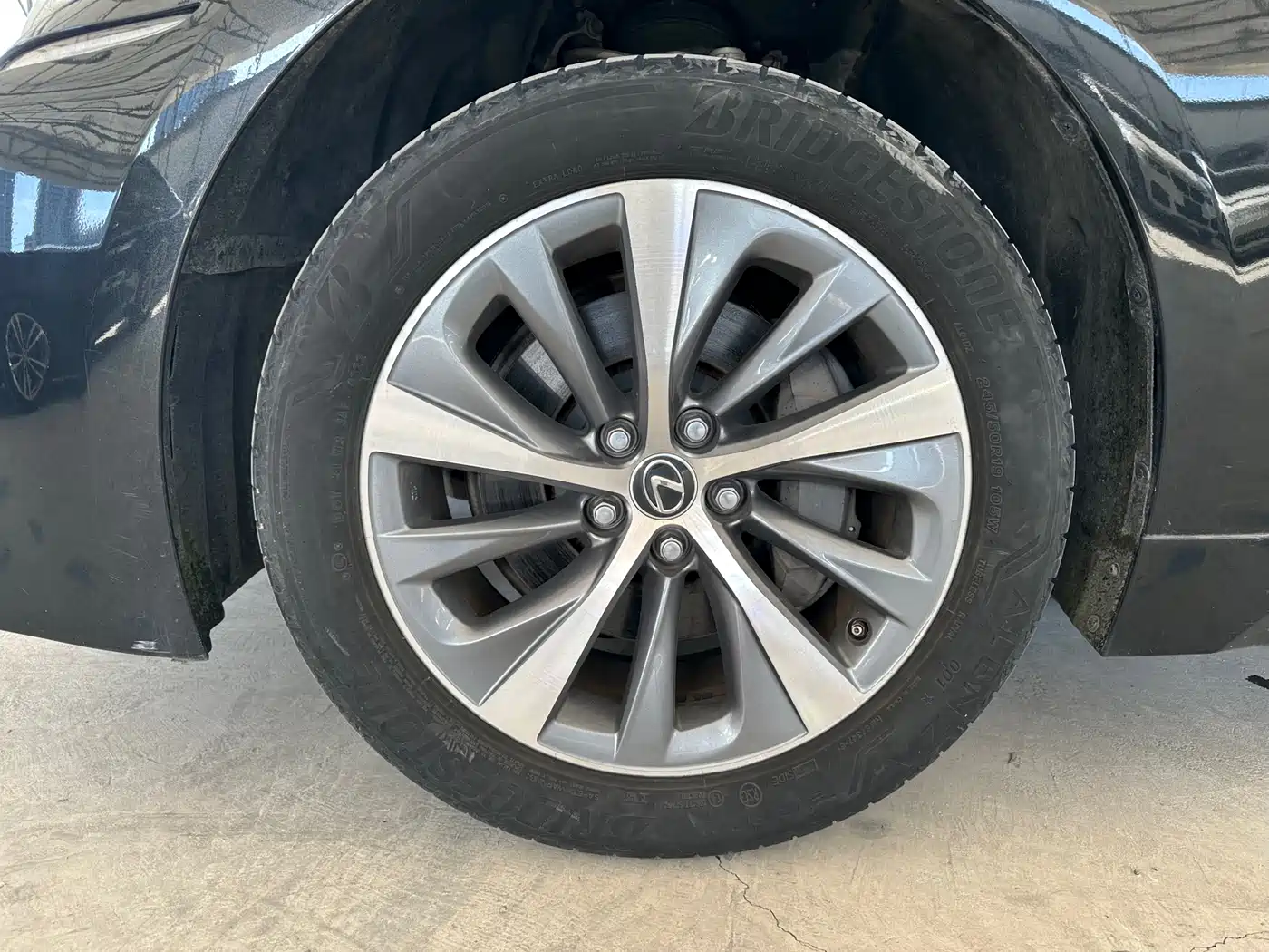 Lexus LS 2018 350 Excellence Edition China V фото 4