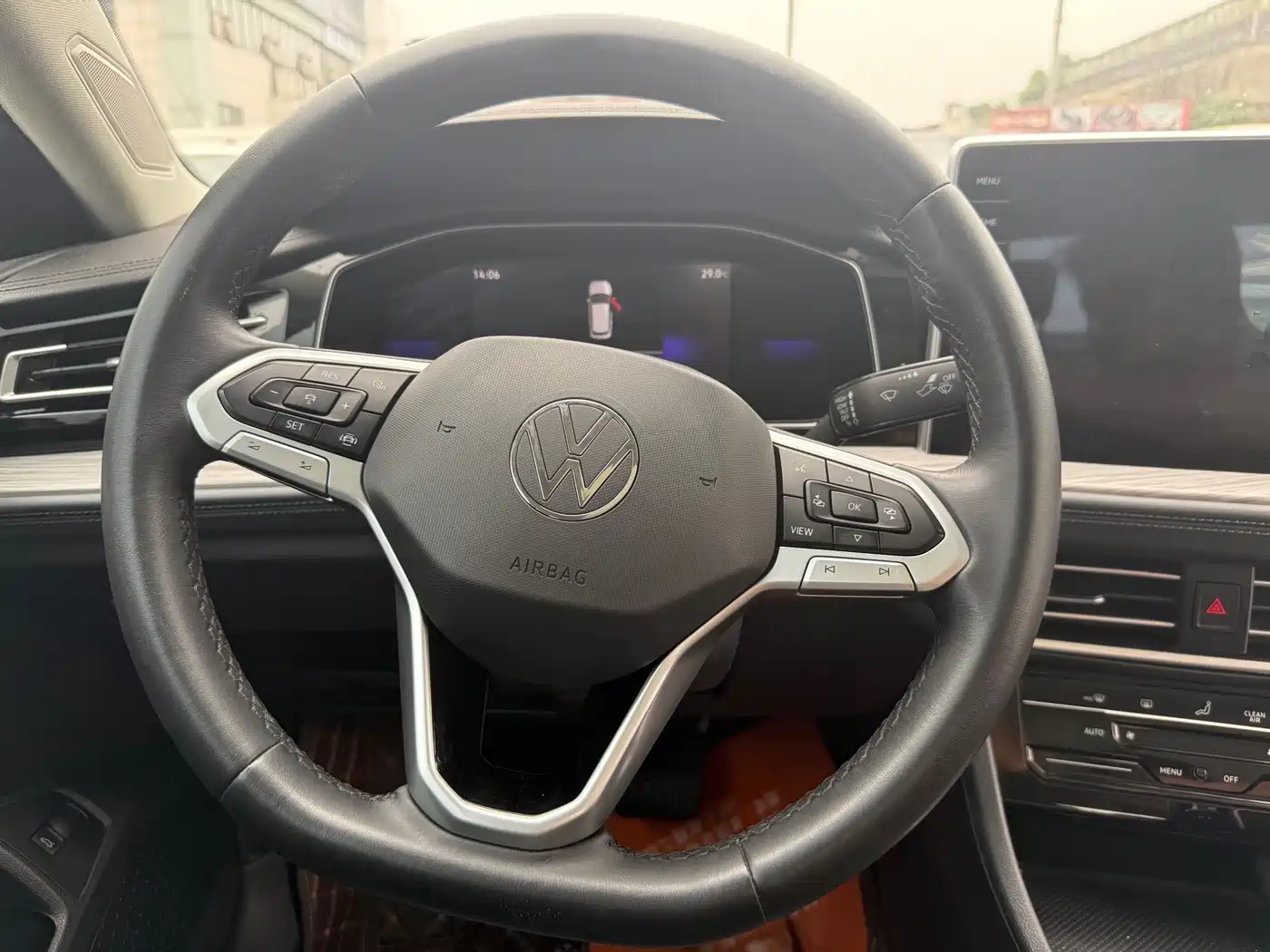 Volkswagen Sagitar 2023 Model Year 280TSI DSG Surpass Edition фото 11