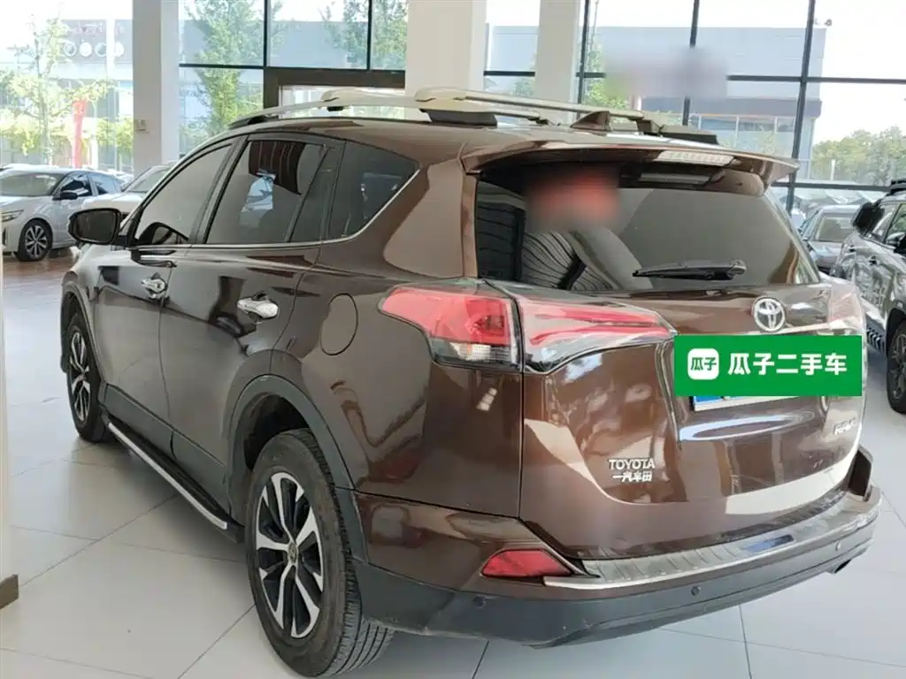 Toyota RAV4 Rongfang 2016 2.0L CVT 2WD Trend (China V) фото 5